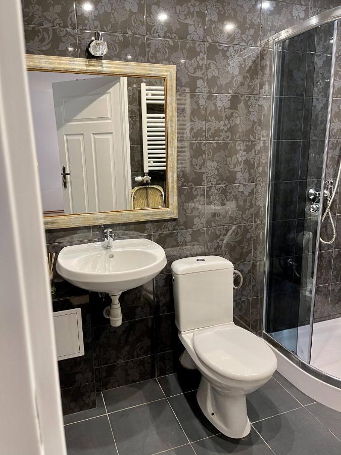 Apartamenty Cud Miod Krosno Exteriör bild