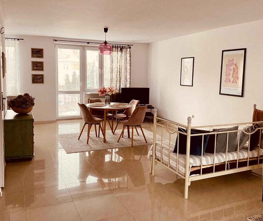 Apartamenty Cud Miod Krosno Exteriör bild